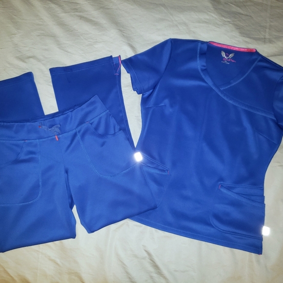 Smitten Scrub Set Galaxy Blue Small Top & XS Pants